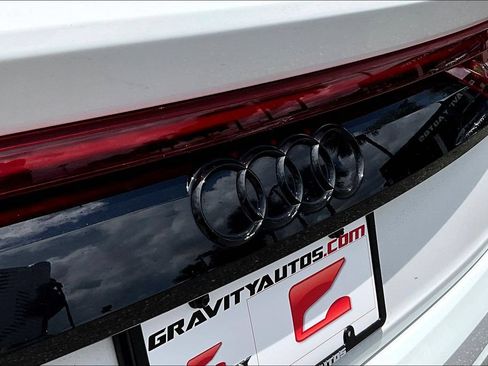 Used 2020 Audi Q8 Premium Plus w/ Premium Plus Package AWD/4WD image 24