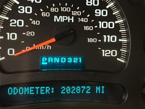 Used 2005 Chevrolet Tahoe LT w/ LT Preferred Equipment Group image 24