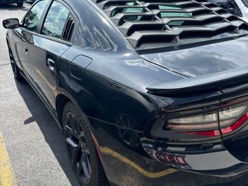 Used 2021 Dodge Charger SXT w/ Blacktop Package RWD image 4