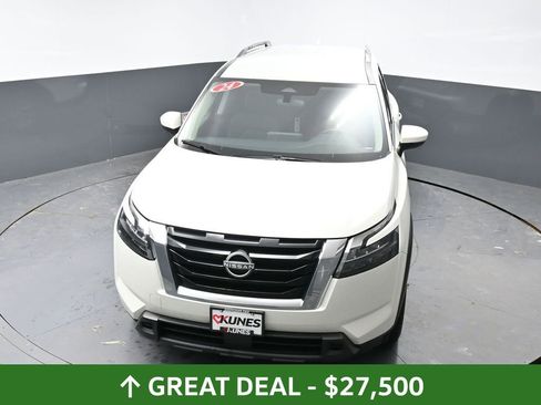 Used 2024 Nissan Pathfinder SV AWD/4WD image 47