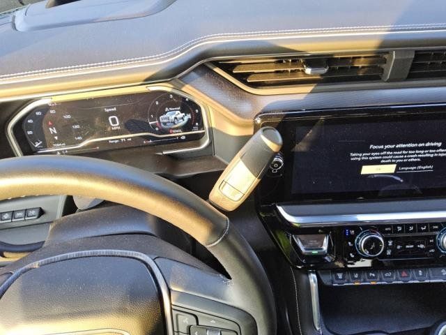 Used 2025 GMC Sierra 3500 Denali Ultimate AWD/4WD image 4