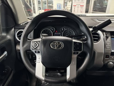 Used 2017 Toyota Tundra SR5 image 14