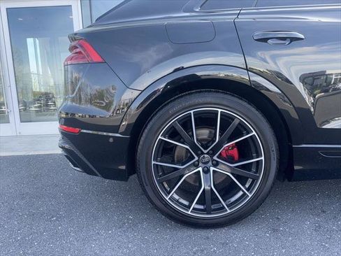 Used 2023 Audi Q8 Prestige w/ Prestige Package AWD/4WD image 4