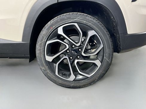 New 2026 Chevrolet Trax RS w/ Driver Confidence Package image 29