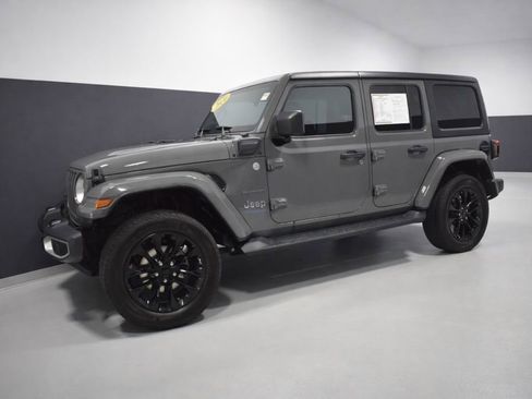 Used 2021 Jeep Wrangler Unlimited Sahara AWD/4WD image 2