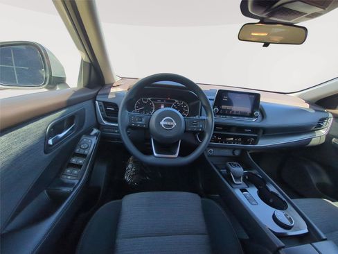 Used 2023 Nissan Rogue SV AWD/4WD image 29