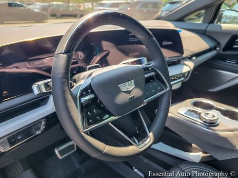 New 2026 Cadillac Optiq Luxury 1 w/ LPO, Floor Liner Package AWD/4WD image 14