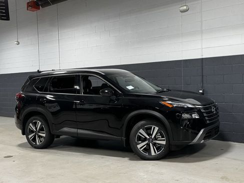 New 2025 Nissan Rogue SL w/ Tech Package image 6