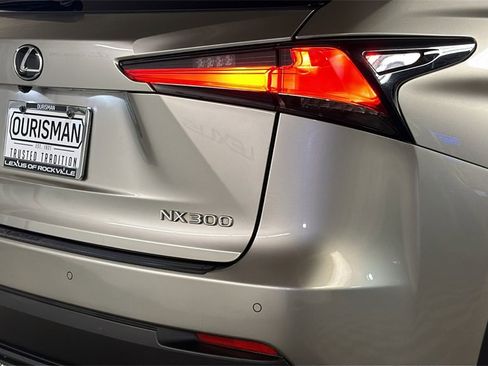 Used 2018 Lexus NX 300 AWD image 9
