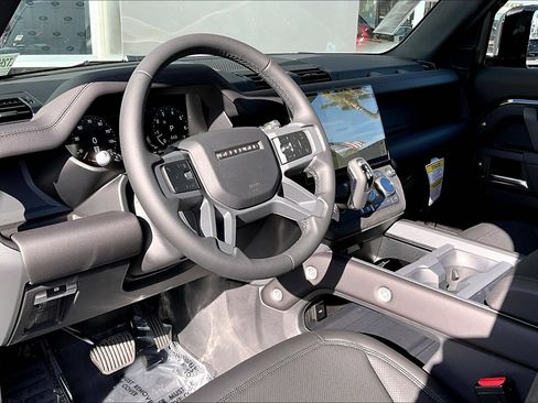 New 2026 Land Rover Defender 110 S AWD/4WD image 6