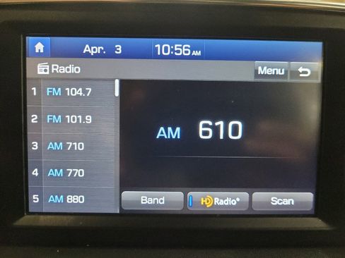 Used 2019 Hyundai Santa Fe SEL image 25