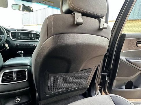 Used 2016 Kia Sorento L FWD image 24
