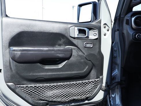 Used 2020 Jeep Wrangler Sport AWD/4WD image 21