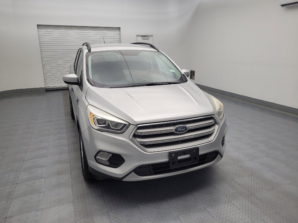 Used 2017 Ford Escape SE w/ Equipment Group 201A FWD image 14