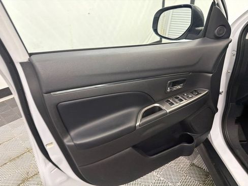 Used 2024 Mitsubishi Outlander Sport SE AWD/4WD image 10
