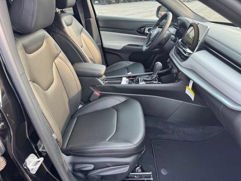 New 2026 Jeep Compass Limited AWD/4WD image 14