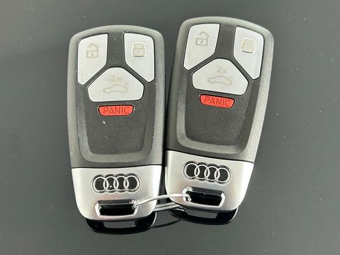 Used 2025 Audi A4 2.0T Premium image 35