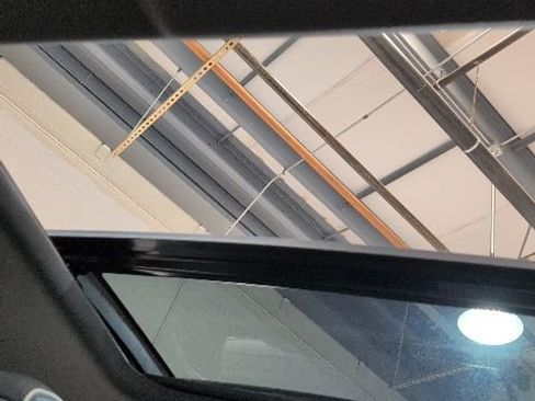 Used 2022 Land Rover Discovery S R-Dynamic image 20