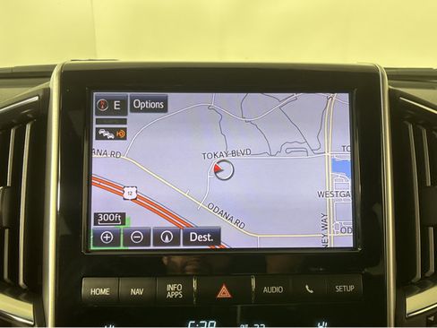 Used 2020 Toyota Land Cruiser Heritage Edition image 7