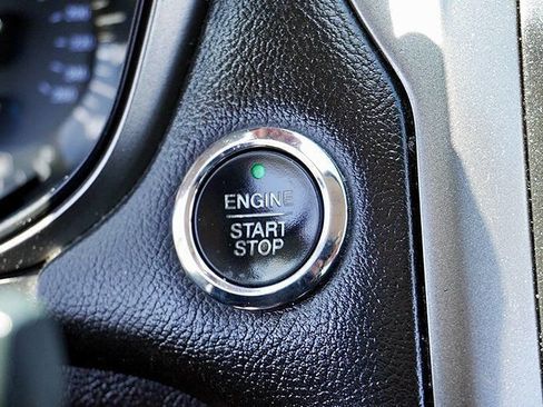 Used 2017 Ford Fusion SE w/ Equipment Group 201A AWD/4WD image 27