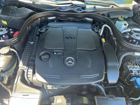 Used 2013 Mercedes-Benz E 350 4MATIC Sedan image 27