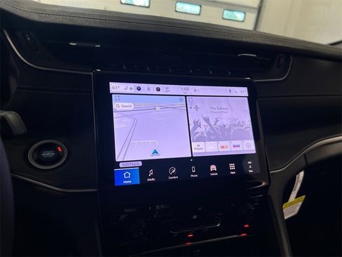 New 2025 Jeep Grand Cherokee Limited image 21