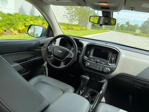 Used 2019 Chevrolet Colorado W/T w/ WT Convenience Package RWD image 37