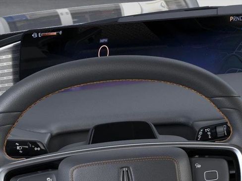 New 2026 Lincoln Navigator L Black Label AWD/4WD image 13