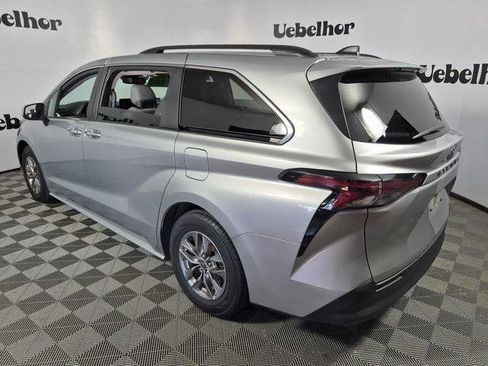 Certified 2024 Toyota Sienna XLE image 4