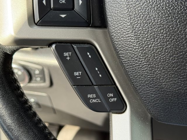 Used 2017 Ford F150 Lariat w/ Equipment Group 502A Luxury AWD/4WD image 16
