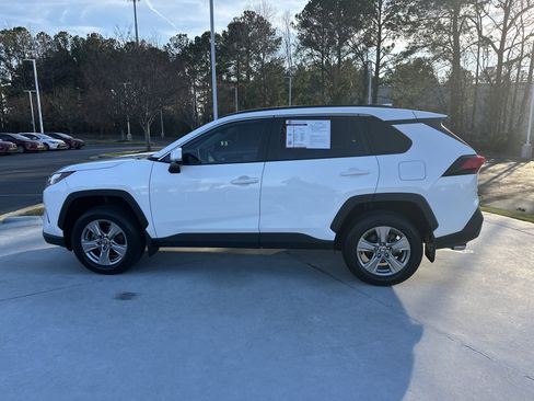 Certified 2024 Toyota RAV4 XLE image 7