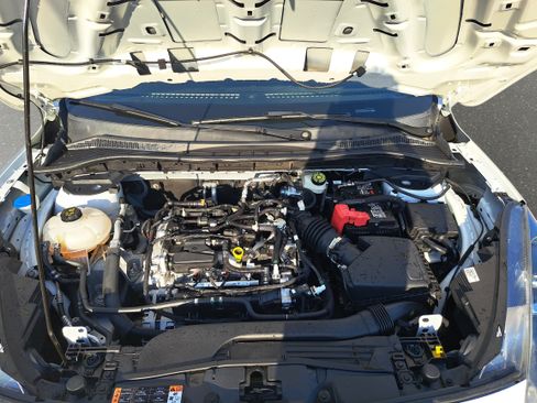 Used 2022 Ford Escape SEL w/ Technology Package FWD image 30