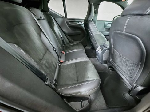 Used 2021 Volvo XC40 P8 Recharge w/ Advanced Package AWD/4WD image 28