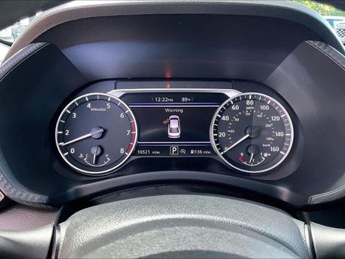 Certified 2024 Nissan Sentra SV FWD image 25