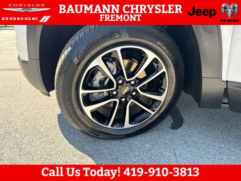 Used 2025 Chevrolet TrailBlazer LT AWD/4WD image 26