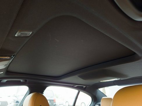 Used 2019 BMW 540i w/ Convenience Package image 20