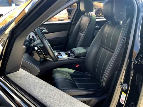 Used 2023 Land Rover Range Rover Velar R-Dynamic S image 7