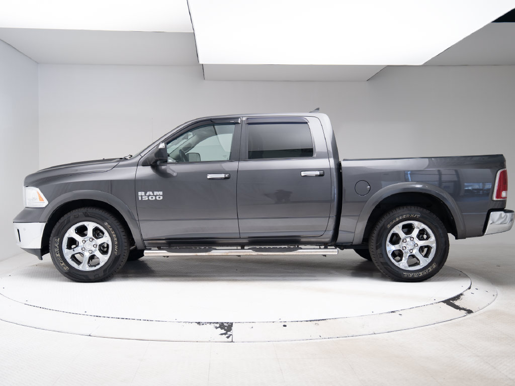 Used 2018 RAM 1500 Laramie w/ Convenience Group AWD/4WD image 2