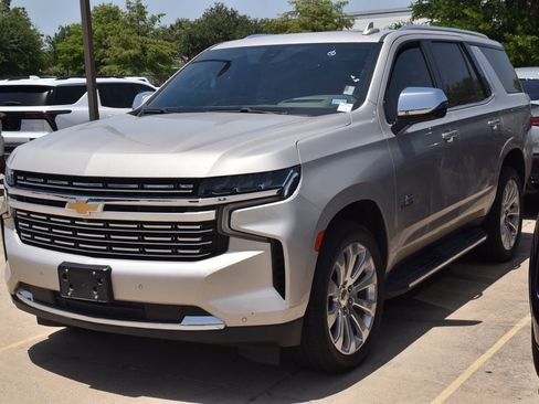 Used 2021 Chevrolet Tahoe Premier w/ Premium Package AWD/4WD image 2
