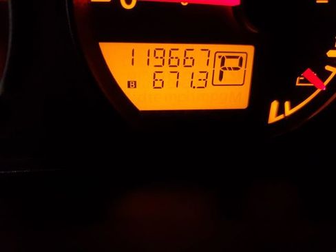 Used 2014 Nissan Frontier SV w/ SV Value Truck Package image 18