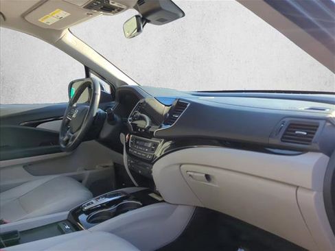 Used 2022 Honda Pilot Elite image 24