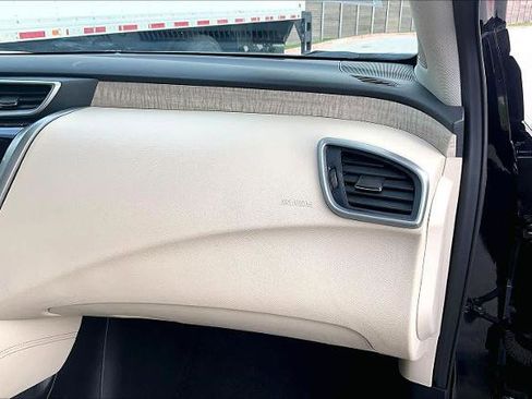 Certified 2024 Nissan Murano SL image 18