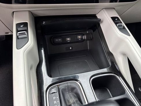 Used 2022 Kia Telluride S AWD/4WD image 22
