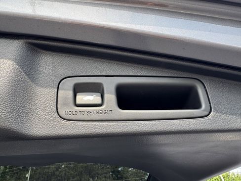 Used 2022 Honda CR-V EX-L image 41
