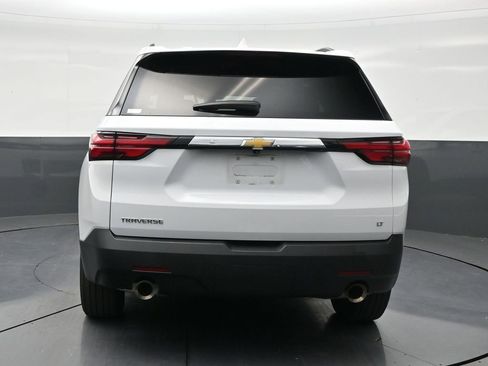 Used 2023 Chevrolet Traverse LT FWD image 4