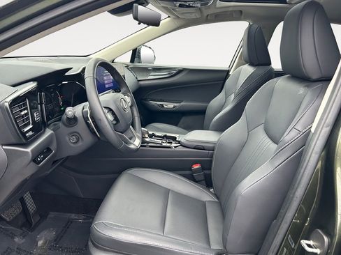 Used 2025 Lexus NX 350h AWD w/ Premium Package image 15