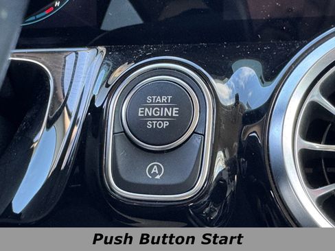 Used 2023 Mercedes-Benz GLA 250 4MATIC image 11