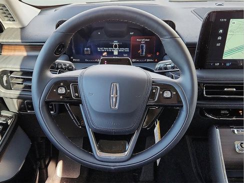 New 2025 Lincoln Aviator Reserve w/ Equipment Group 201A image 12