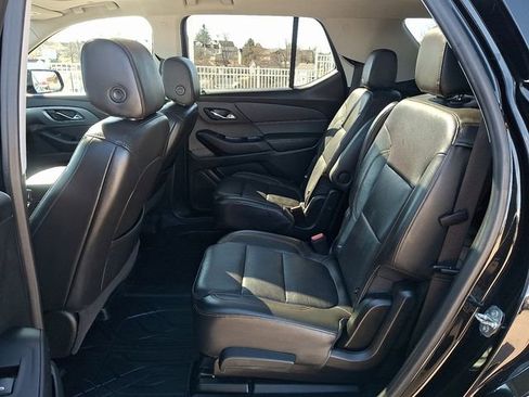 Used 2020 Chevrolet Traverse Premier w/ Redline Edition image 11