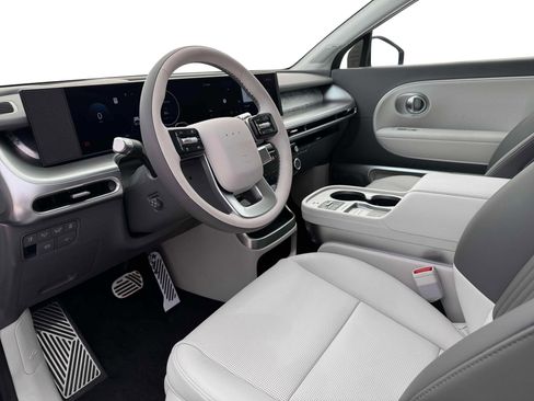 New 2026 Hyundai Ioniq 9 Calligraphy image 14